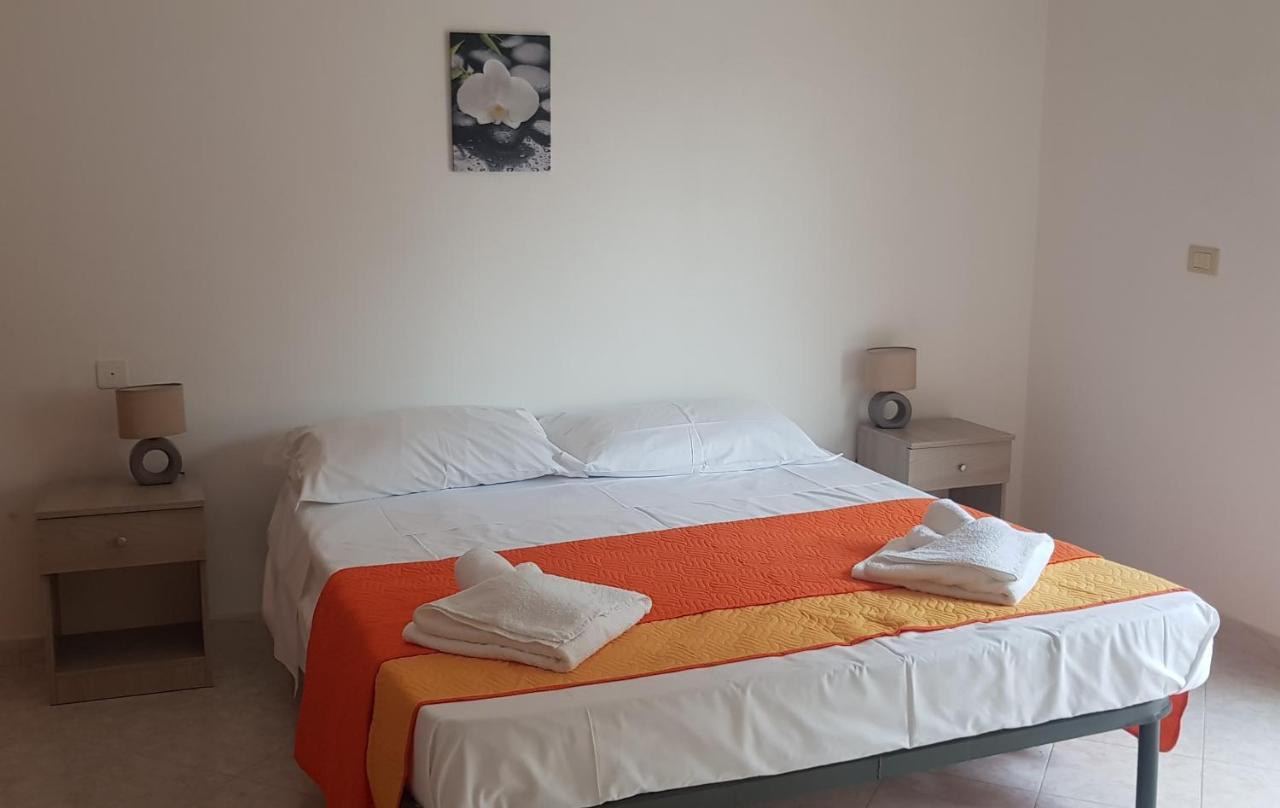 B&B La Costa Di Naxos Giardini Naxos Bagian luar foto