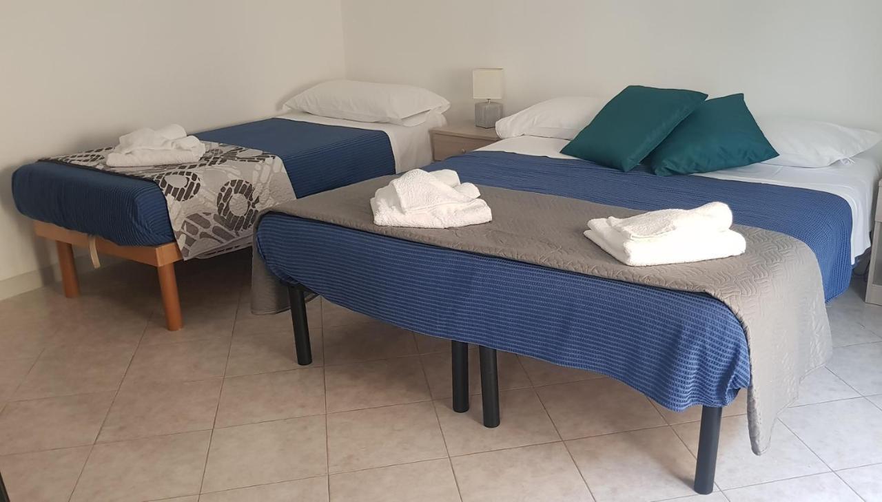 B&B La Costa Di Naxos Giardini Naxos Bagian luar foto