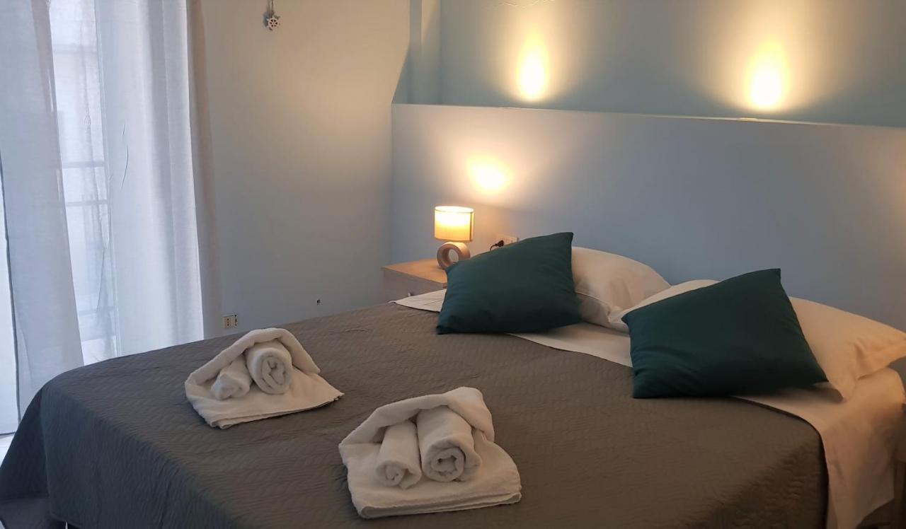 B&B La Costa Di Naxos Giardini Naxos Bagian luar foto