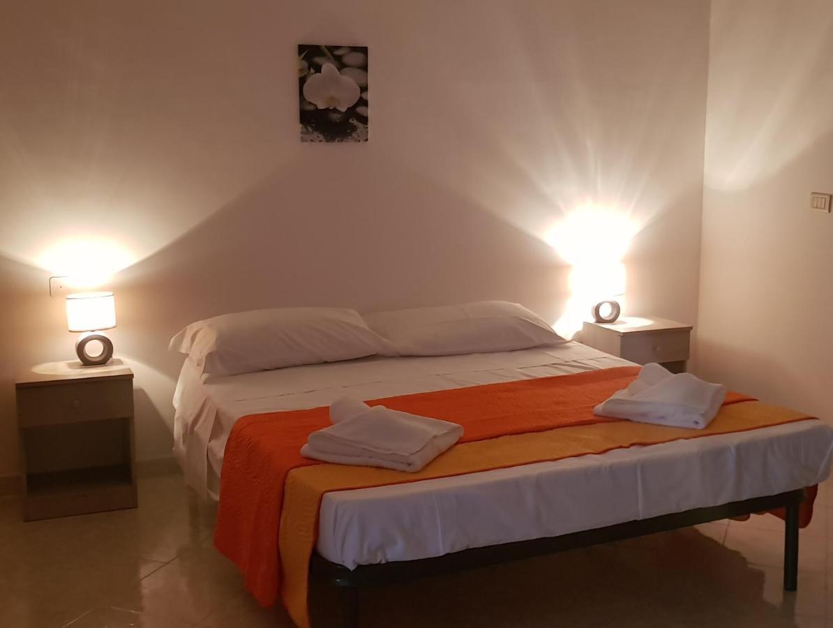 B&B La Costa Di Naxos Giardini Naxos Bagian luar foto